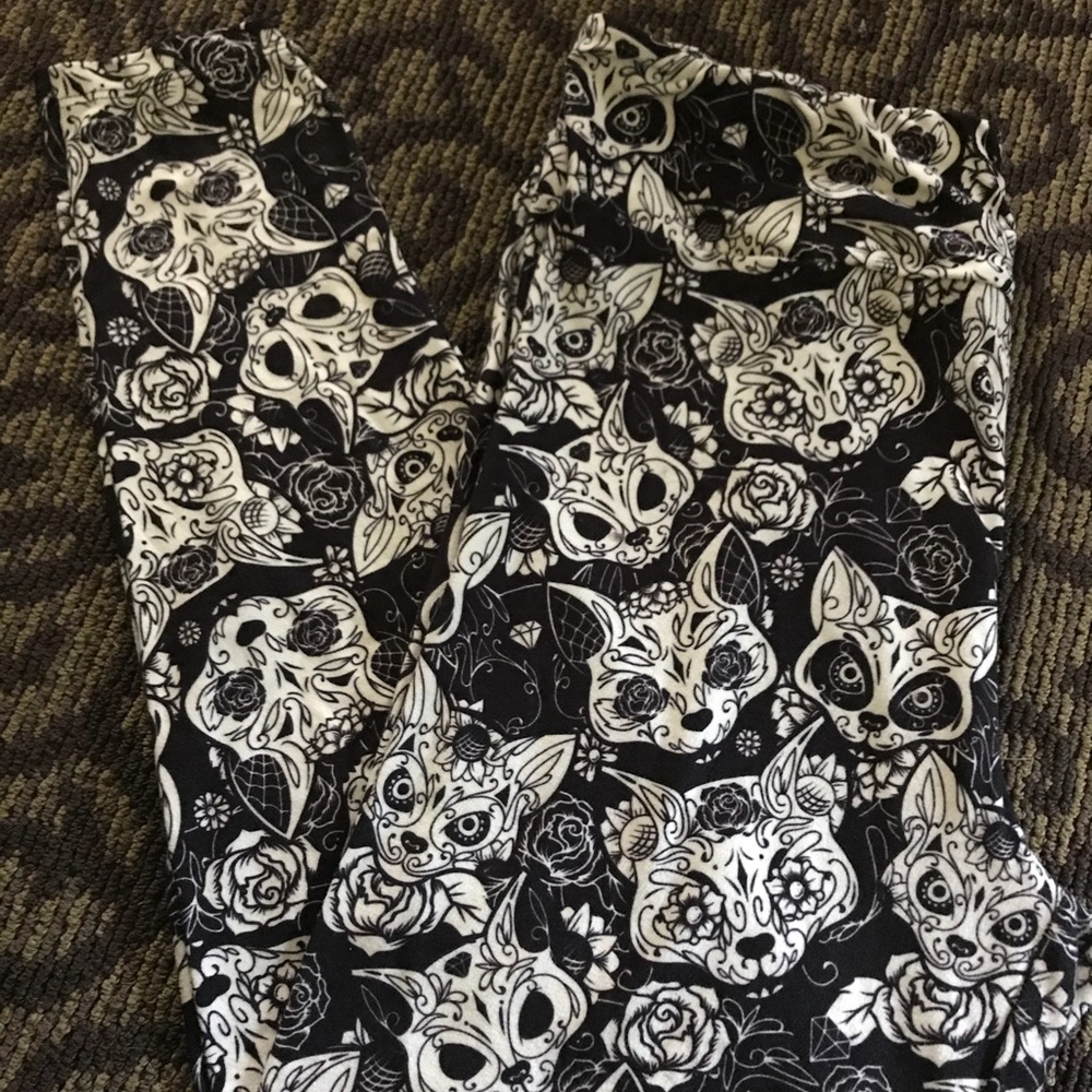 Sugar skull kitty leggings